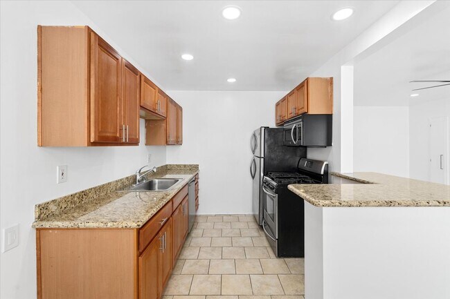 Foto del edificio - 612 Huntley Dr