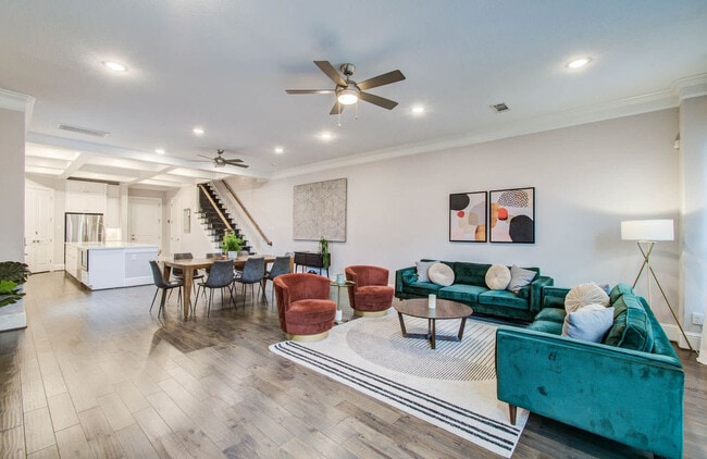 Building Photo - 5530 Kiam St