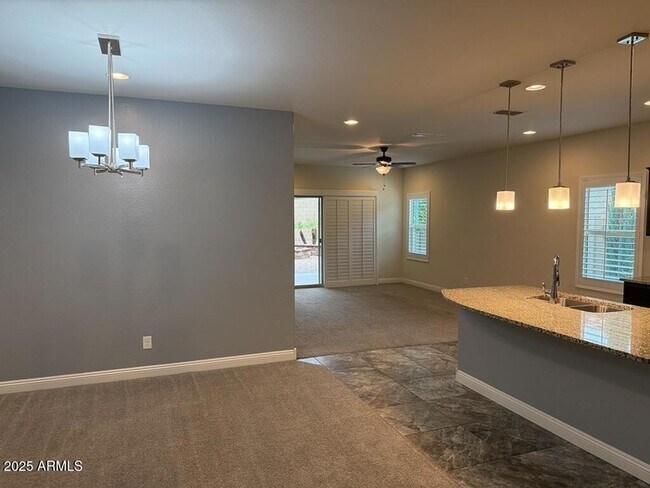 Foto del edificio - 17550 W Buckhorn Trl