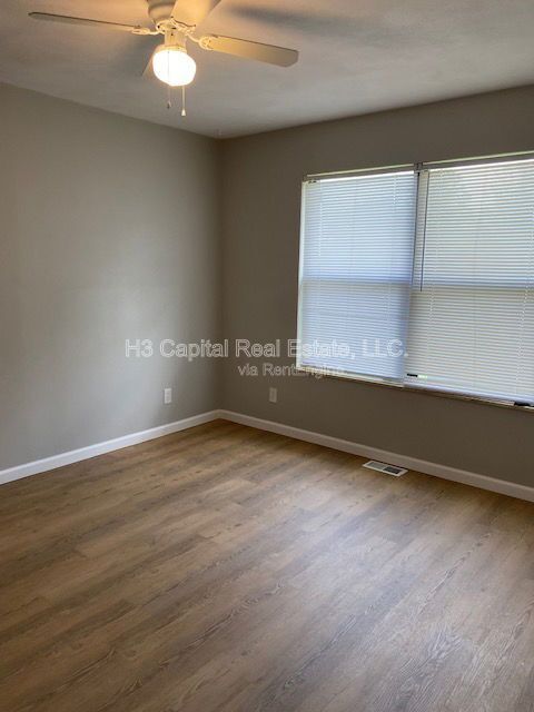 Foto del edificio - 729 Oxen Dr