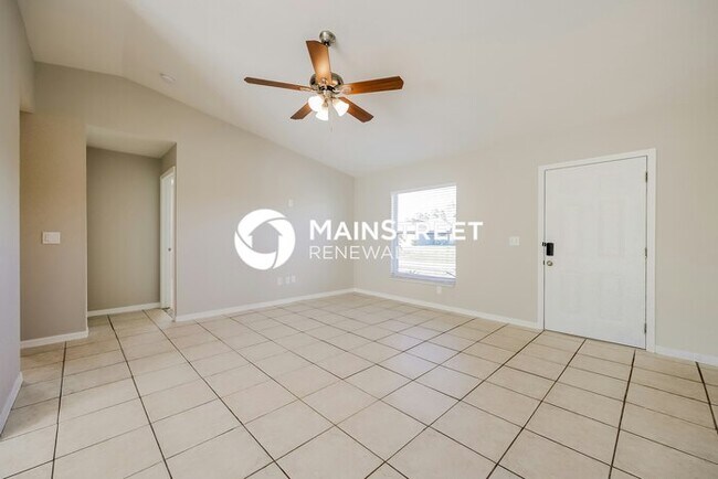 Building Photo - 3 Bedroom Pet-Friendly Home in Lehigh acres, FL with Main Street Renewal
