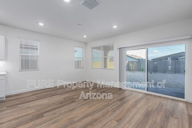 Foto del edificio - 15365 W Smoketree Dr