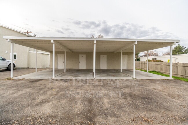 Foto del edificio - 221 N Liberty St