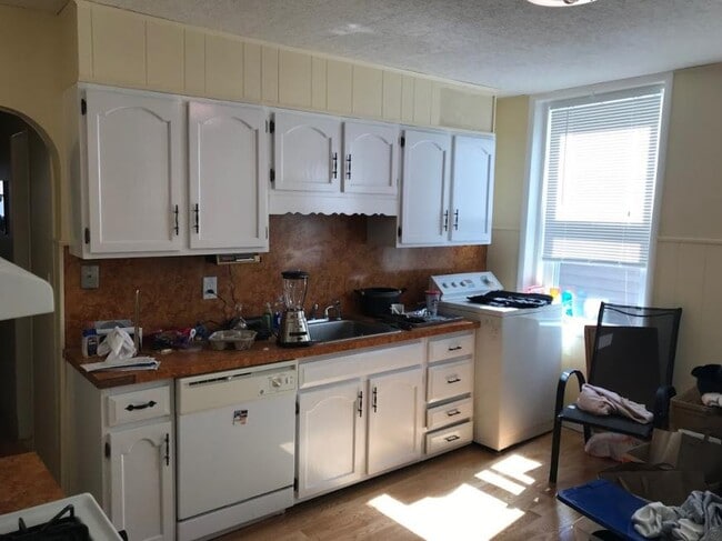 4.0 bedroom in Somerville Massachusetts 02140 - 4.0 bedroom in Somerville Massachusetts 02140 Apartment