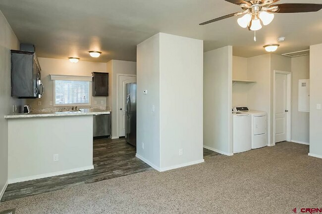 Building Photo - 589 CO-172
