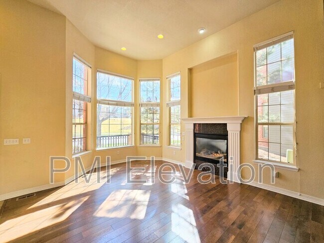 Foto del edificio - 10174 RidgeGate Circle