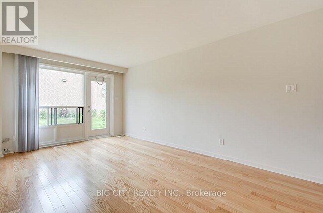 Photo du bâtiment - 3092 Don Mills Rd.