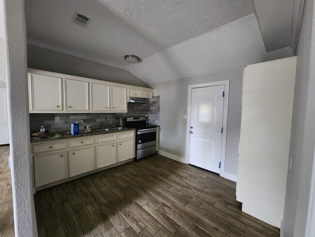 Foto del edificio - 304 Truman St,