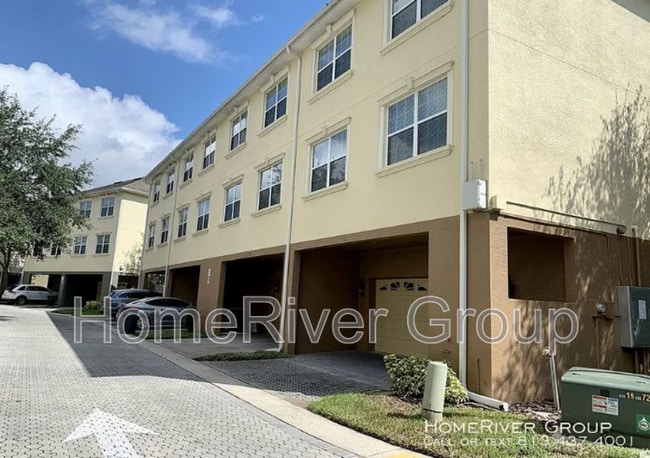 Building Photo - 10144 Arbor Run Dr