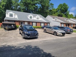 Building Photo - 1350 Castelnau Ct