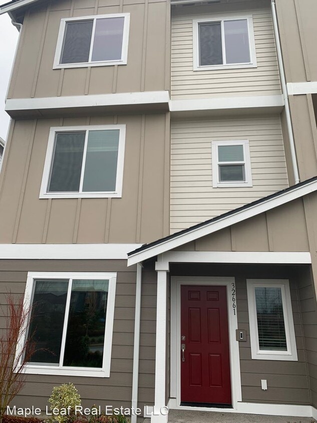 Primary Photo - 3 br, 2.5 bath House - 32661 Ten Trails Pk...