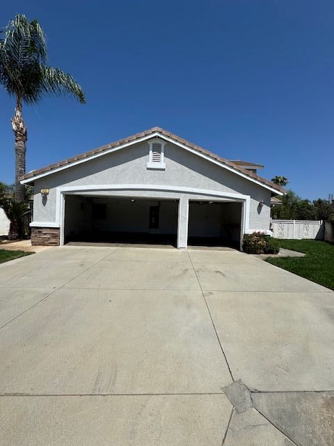 Foto del edificio - 774 Willow Ct