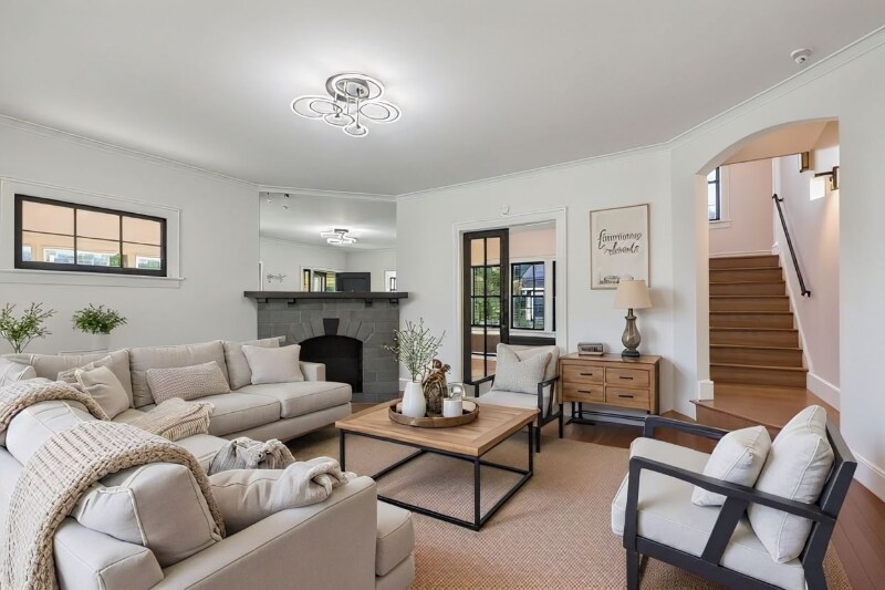 Foto principal - 1937 Foster Ave