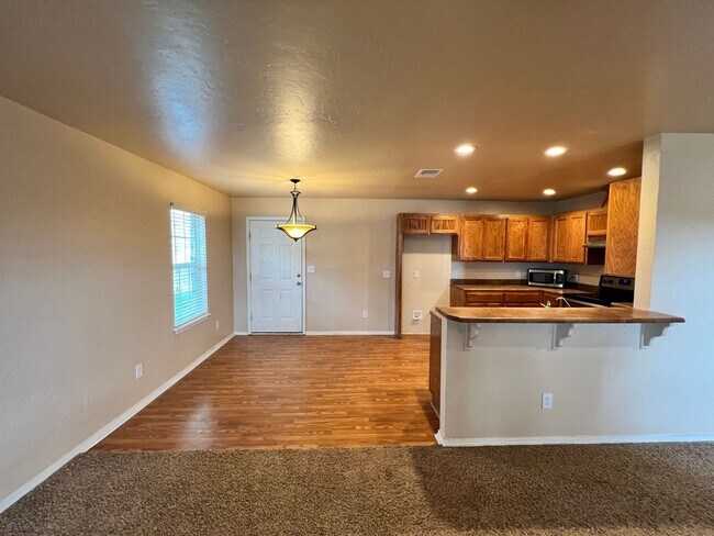 Foto del edificio - $500 OFF FIRST MONTHS RENT | Sweet Home in Hope Crossing!