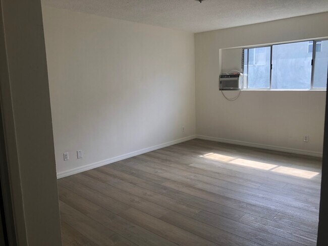 Bedroom 1 - 3266 Drew St