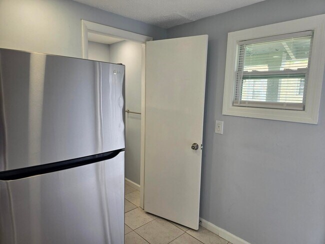 Foto del edificio - 513 Greynolds Cir