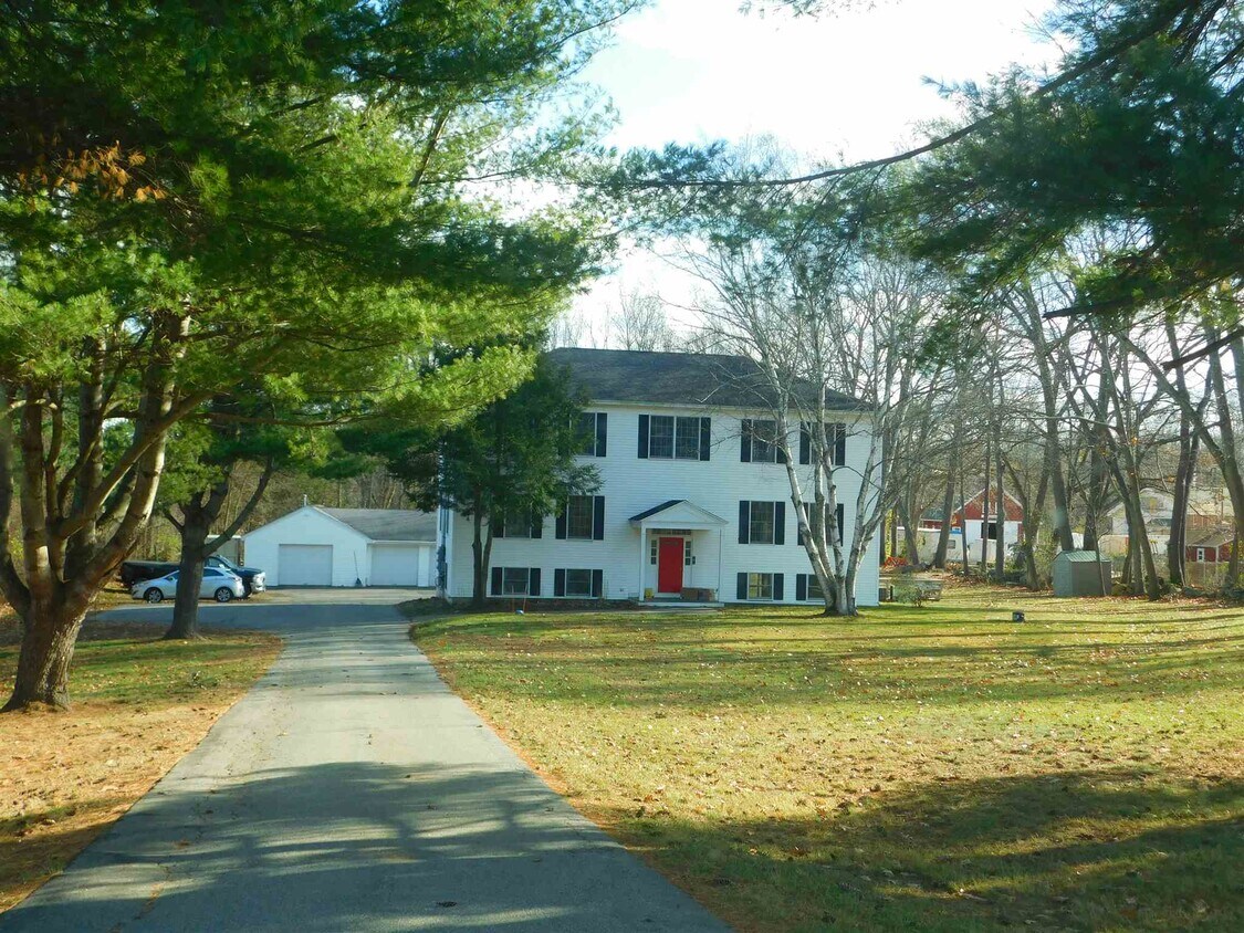 Primary Photo - 108 Portsmouth Ave