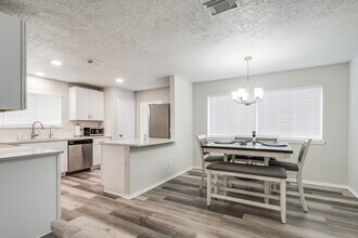 Building Photo - 4218 Sequoia St