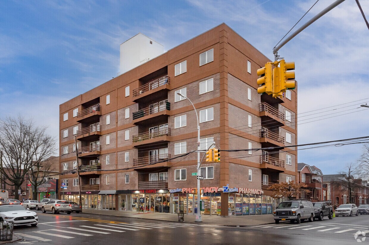 Primary Photo - 802-814 Avenue U