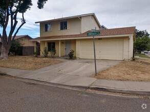 Building Photo - 1910 Ponderosa Dr