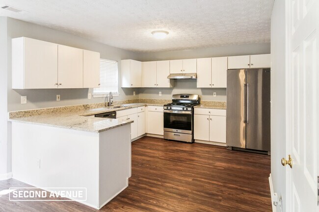 Building Photo - 520 Michael Cir