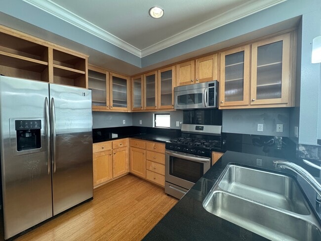 Building Photo - 144 City Limits Cir