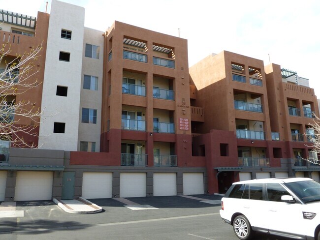 Foto del edificio - 59 E Agate Ave