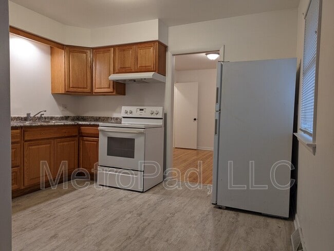 Building Photo - 2711 Canterbury Ln