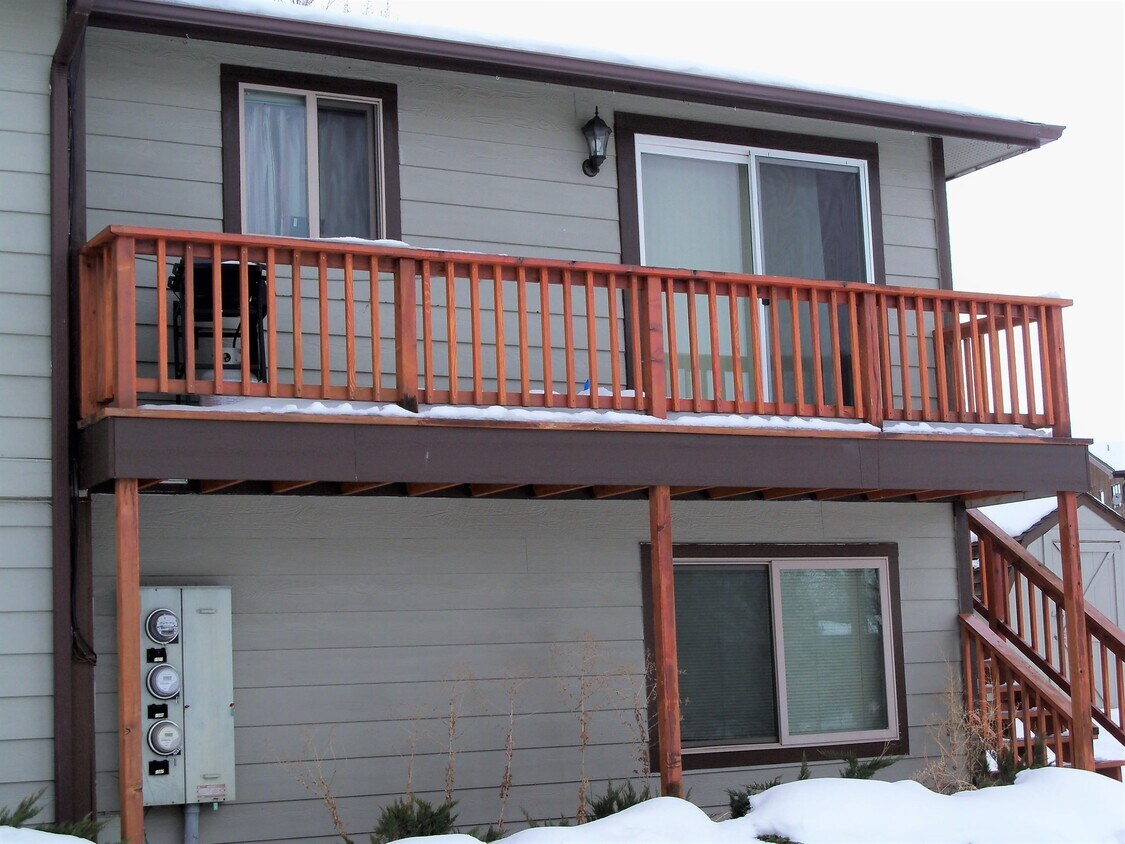Primary Photo - 1367 Hardrock Ln