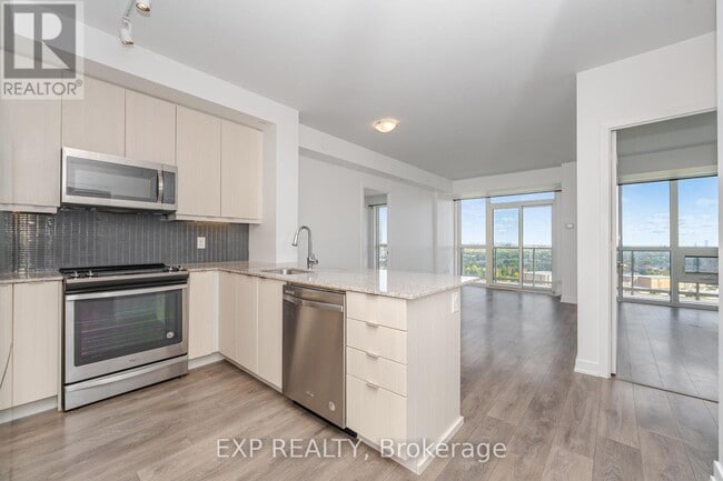 Photo du bâtiment - 4633 Glen Erin Dr