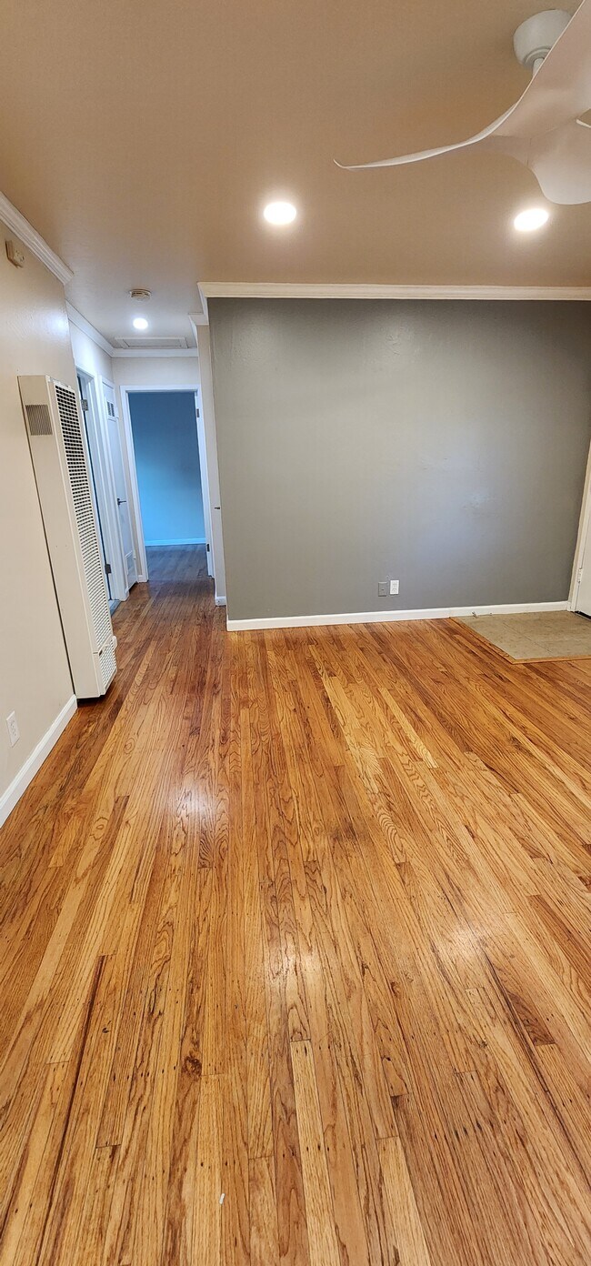 Foto del edificio - 845 Apgar St