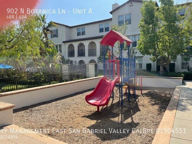 Foto del edificio - 902 Botanica Ln