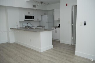 Building Photo - 2600 S University Dr