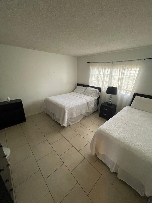 Foto del edificio - Charming Unit Apartment in Lauderhill