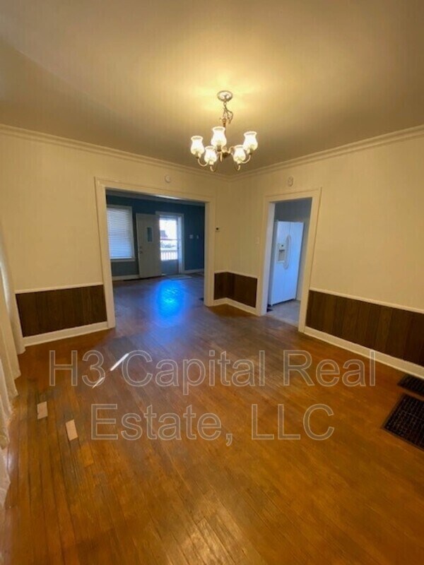 Foto del edificio - 2424 Benton St