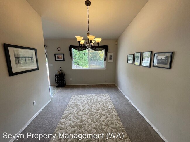 Foto del edificio - 3 br, 2.5 bath House - 2713 151st Pl SW