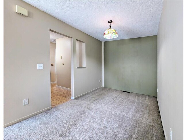 Foto del edificio - 14260 Empire Ave