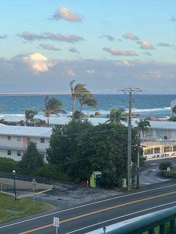 Primary Photo - 1238 Hillsboro Mile