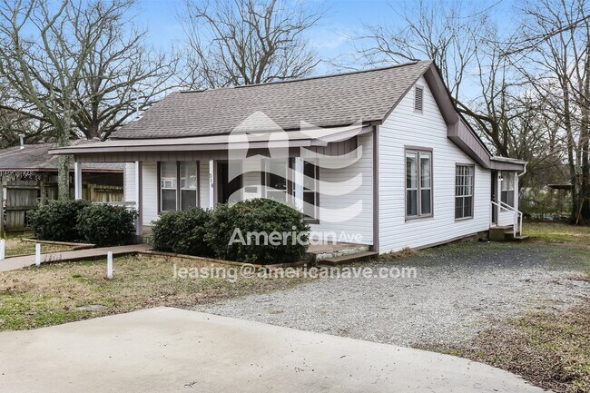 Foto del edificio - 318 W 50th St