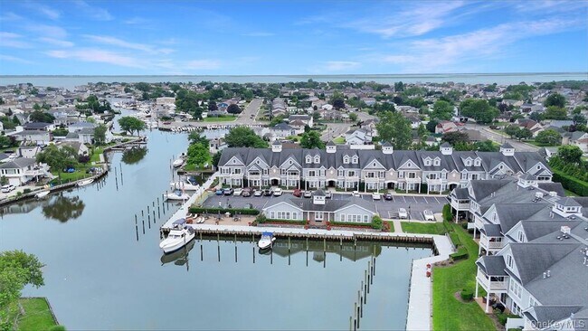 Foto del edificio - 36 Nicole Ct