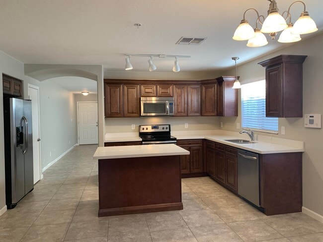 Building Photo - 13250 W Port Royale Ln