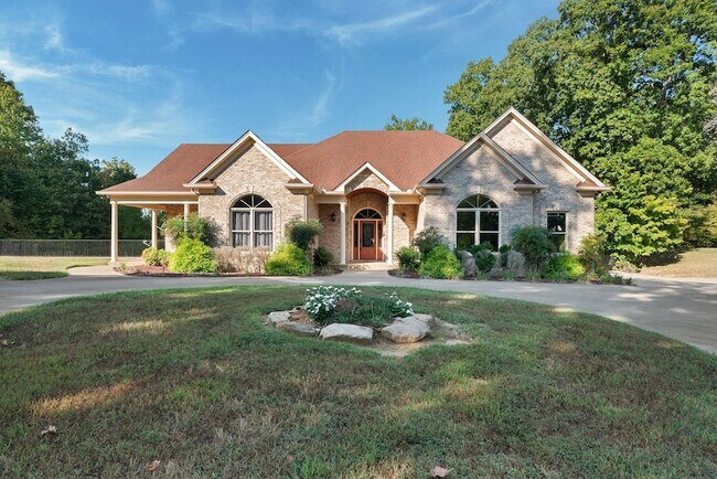 Foto del edificio - 1079 Ridgecrest Dr