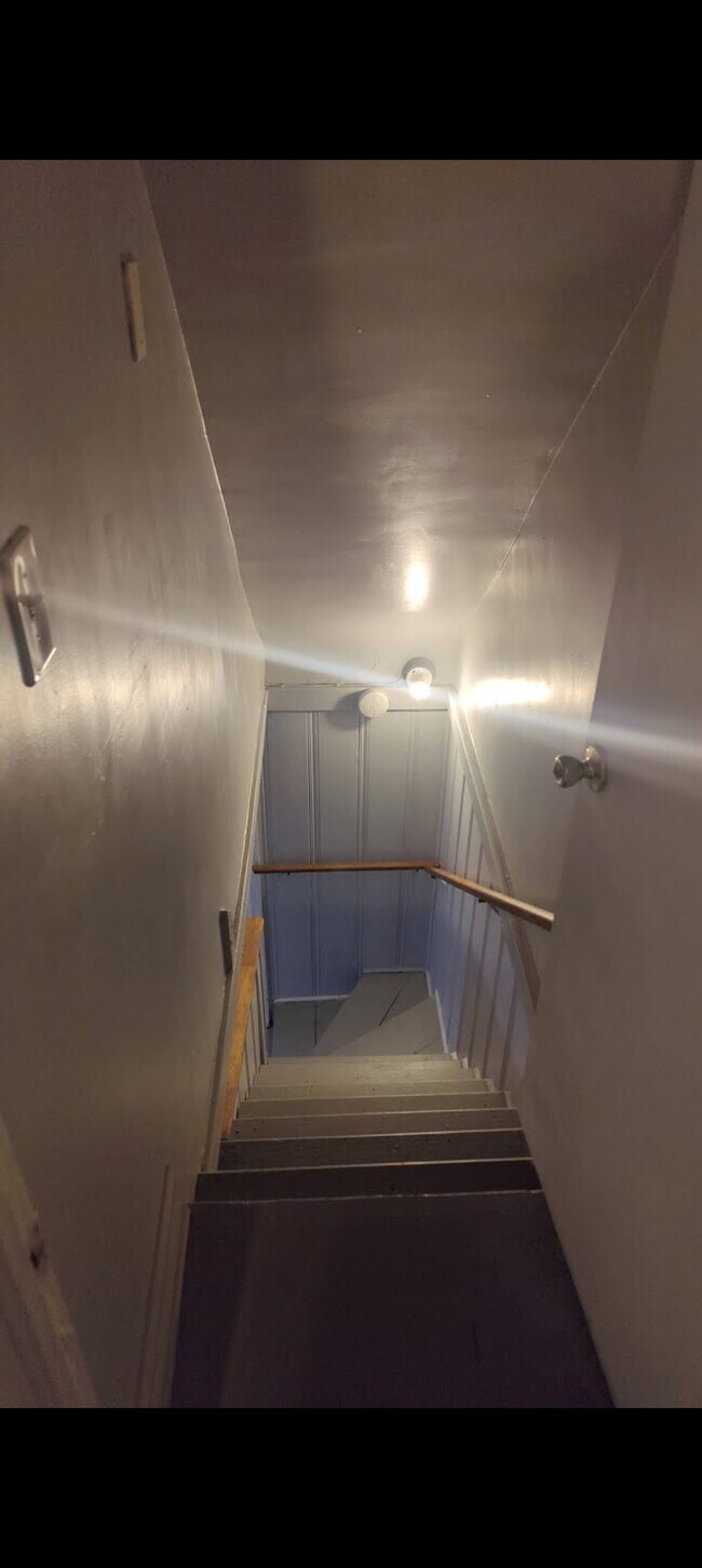 Foto del edificio - 4130 Woodhaven Ave