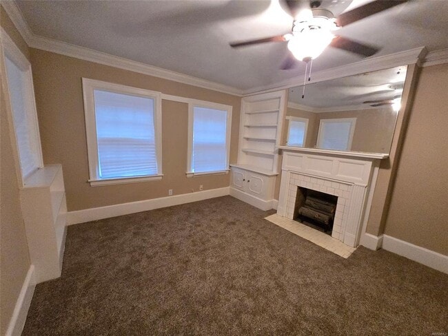 Building Photo - 555 Morningview Dr