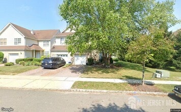 Building Photo - 11 Tennyson Rd
