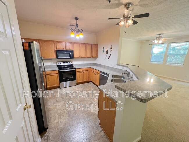Foto del edificio - 158 Ellis Drive