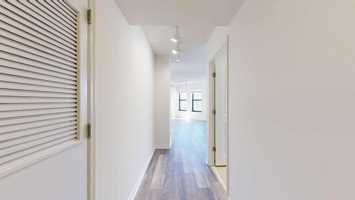 Photo - 1301 Thomas Circle Apartments