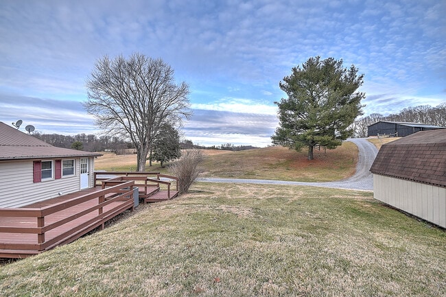 Building Photo - 1104 Old Boones Creek Rd