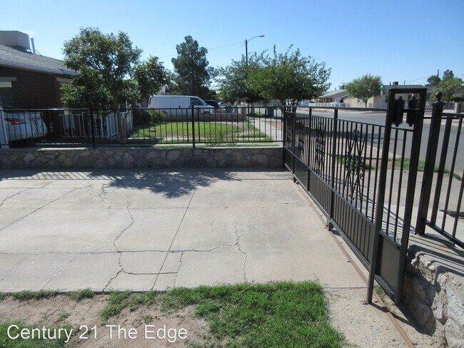 Building Photo - 3 br, 2 bath House - 278 Edith Dr.