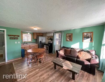 Building Photo - 3 br, 1 bath House - 1863 Cuyuga Trl